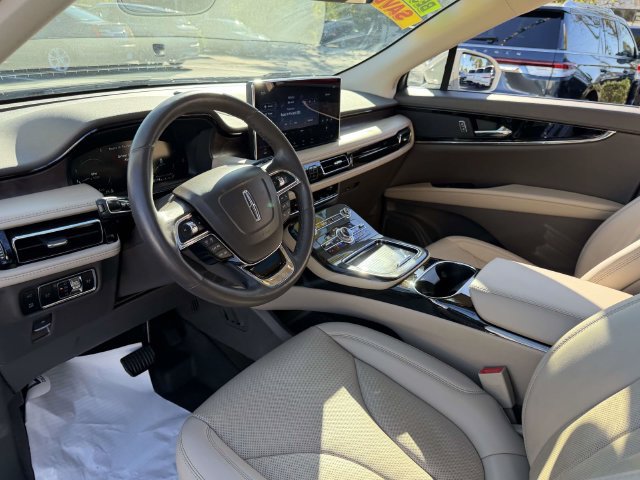 Used 2023 Lincoln Nautilus Reserve AWD/4WD image 14