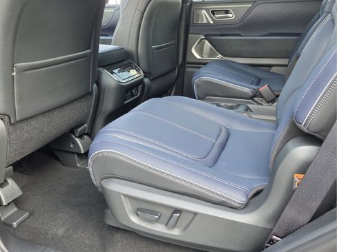 New 2026 INFINITI QX80 4WD image 9