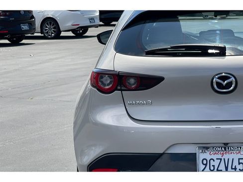 Used 2023 MAZDA MAZDA3 s FWD image 12
