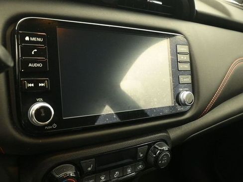 Used 2021 Nissan Kicks SR w/ SR Premium Package image 16