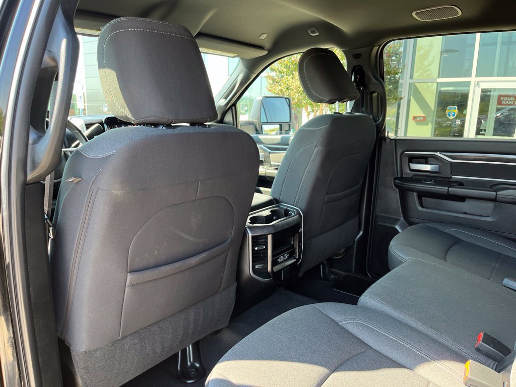 Used 2024 RAM 3500 Big Horn w/ Night Edition AWD/4WD image 15