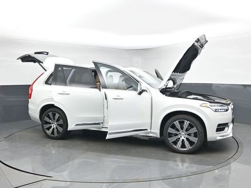Used 2023 Volvo XC90 B6 Ultimate image 54