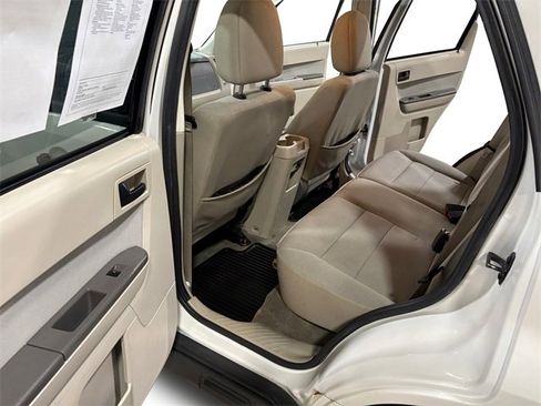 Used 2012 Ford Escape XLT image 10