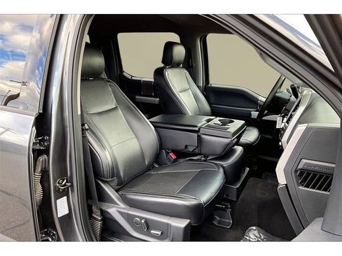 Used 2019 Ford F350 Lariat w/ Lariat Value Package image 27