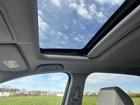 Certified 2020 Honda CR-V Touring image 11