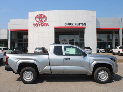 New 2025 Toyota Tacoma SR image 9