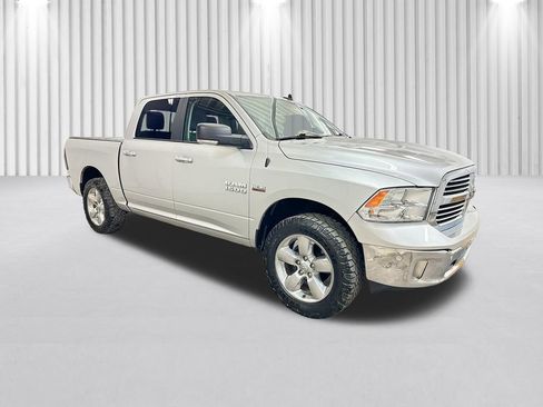 Used 2017 RAM 1500 Big Horn AWD/4WD image 2