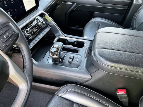 Used 2024 GMC Sierra 1500 Denali w/ Denali Reserve Package AWD/4WD image 21