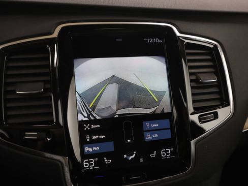 Used 2022 Volvo XC90 T6 Momentum w/ Advanced Package image 24