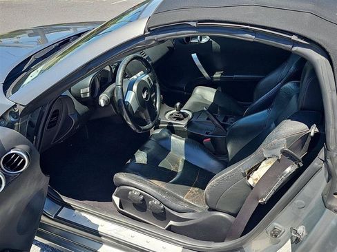 Used 2005 Nissan 350Z Touring RWD image 7
