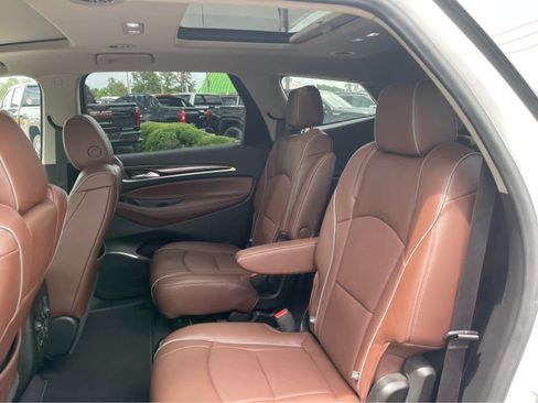 Used 2020 Buick Enclave Avenir w/ Avenir Technology Package FWD image 21