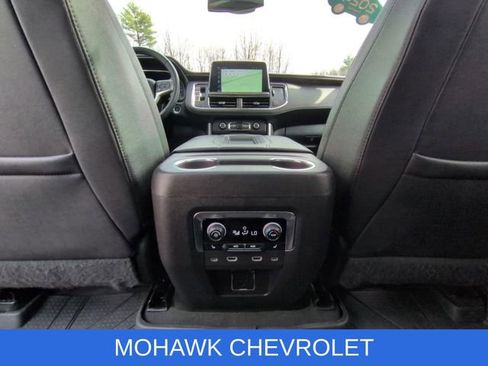 Used 2024 Chevrolet Tahoe Z71 w/ Luxury Package image 23
