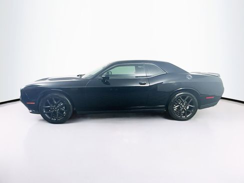 Used 2022 Dodge Challenger SXT w/ Blacktop Package image 4