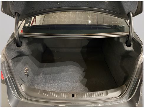 Used 2015 Chevrolet Malibu LT FWD image 9