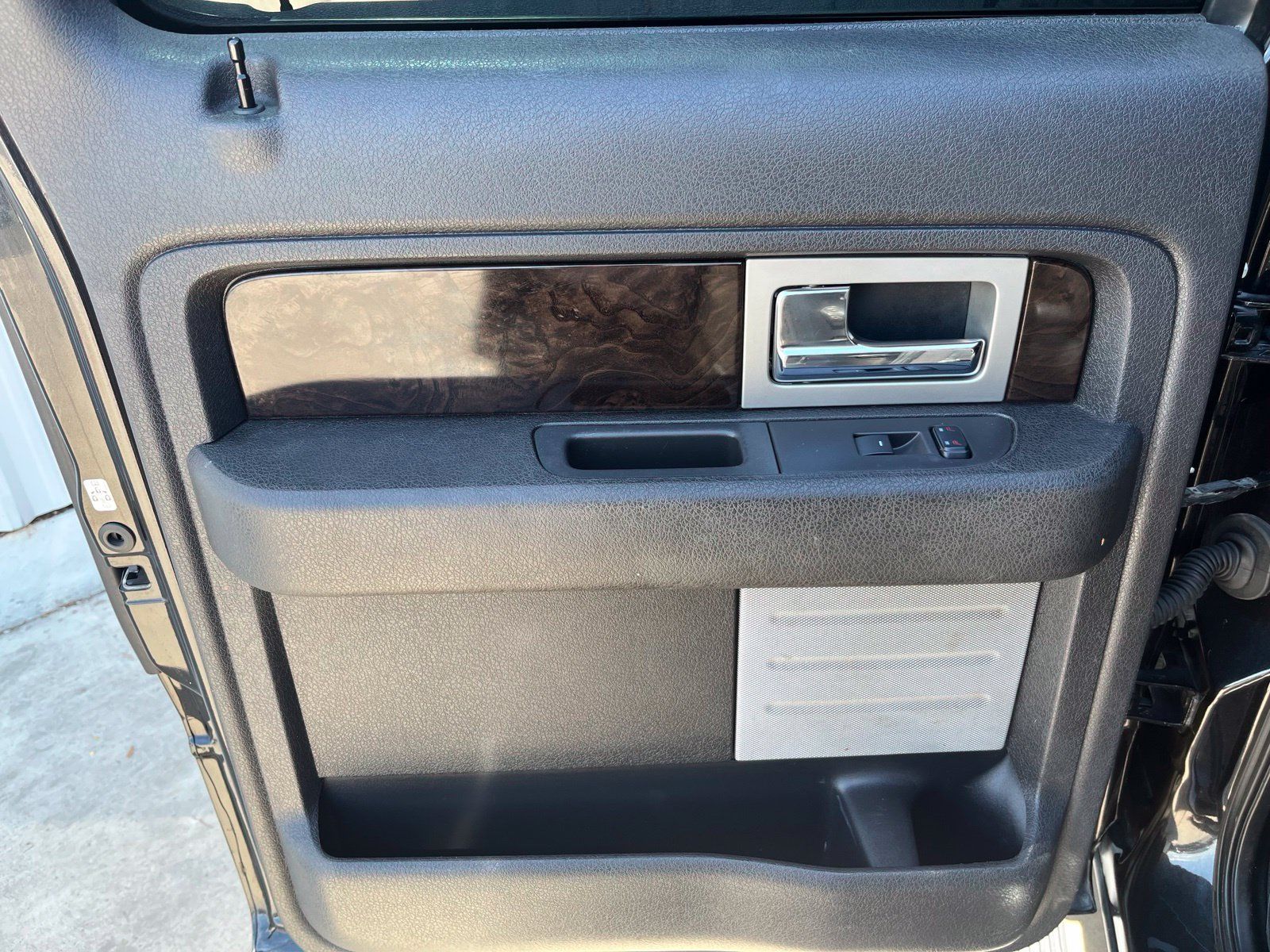 Used 2014 Ford F150 Platinum AWD/4WD image 13