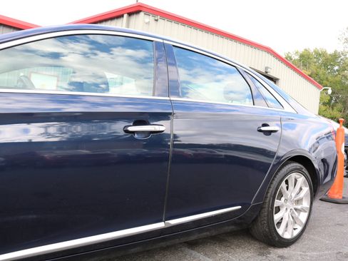Used 2016 Cadillac XTS Luxury w/ Driver Awareness Package image 8