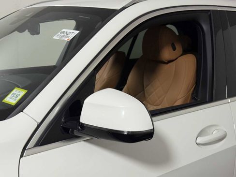 Certified 2023 BMW X5 xDrive40i w/ Premium Package image 30