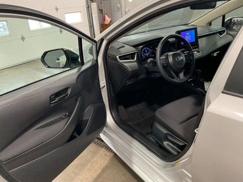 New 2026 Toyota Corolla LE image 9