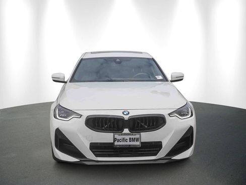 Used 2024 BMW 230i Coupe w/ Premium Package RWD image 2