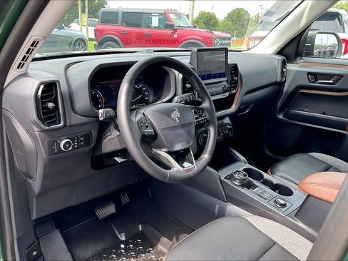 Used 2024 Ford Bronco Sport Outer Banks w/ Tech Package AWD/4WD image 13