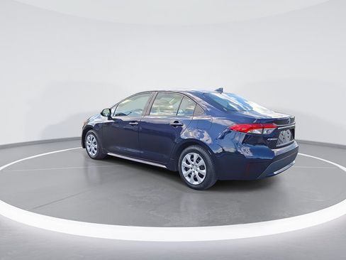 Used 2020 Toyota Corolla LE FWD image 7
