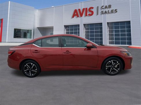 Used 2024 Nissan Sentra SV image 5