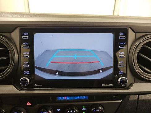 Certified 2021 Toyota Tacoma TRD Off-Road w/ Technology Package AWD/4WD image 26