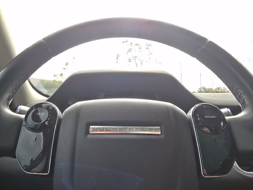 Used 2020 Land Rover Range Rover Evoque SE AWD/4WD image 26