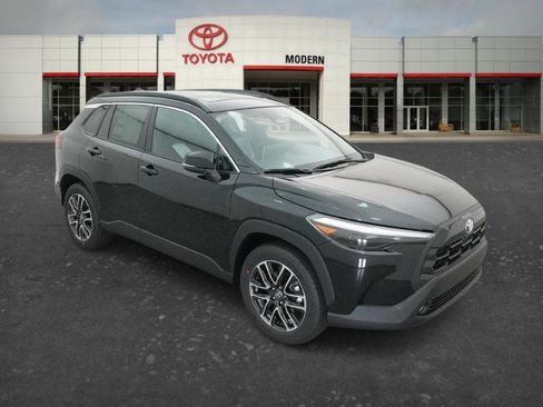 New 2026 Toyota Corolla Cross XLE image 7