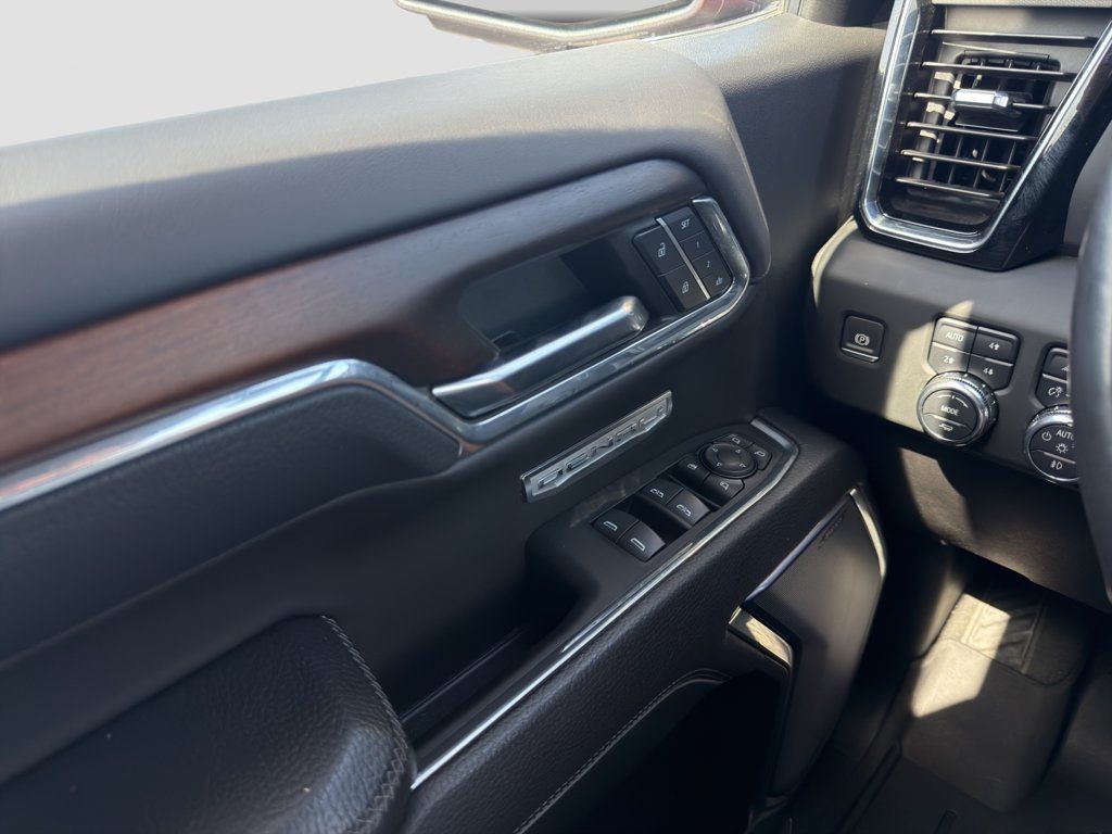 Used 2024 GMC Sierra 1500 Denali AWD/4WD image 25