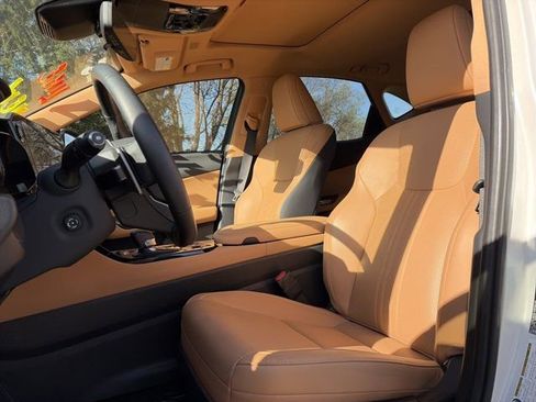 Used 2025 Lexus NX 350h AWD w/ Premium Package image 16