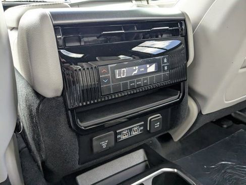 New 2026 Jeep Grand Wagoneer L 4WD w/ Premium Group I image 16