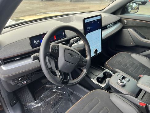 Used 2023 Ford Mustang Mach-E GT image 31