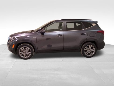 Certified 2021 Kia Seltos S image 8