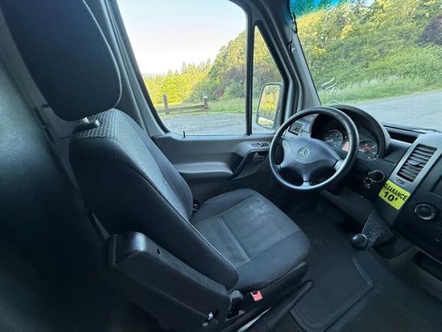 Used 2012 Mercedes-Benz Sprinter 2500 w/ Additional Battery Pkg image 23