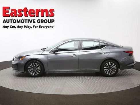 Used 2024 Nissan Altima 2.5 SV image 59