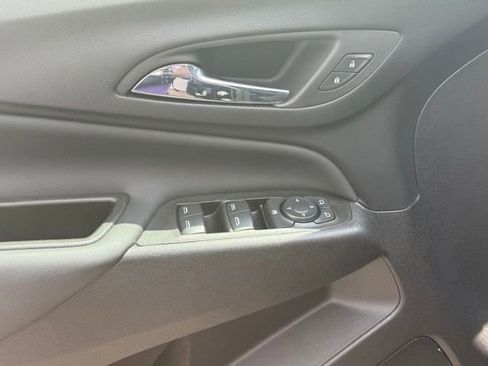 Certified 2024 Chevrolet Equinox LT w/ LPO, Floor Liner Package FWD image 23