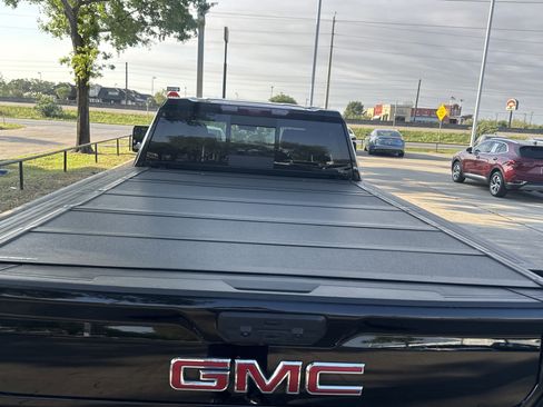 Used 2025 GMC Sierra 3500 Denali w/ Technology Package image 13