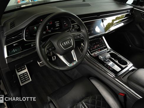 Used 2023 Audi SQ7 Premium Plus w/ Towing Package image 19