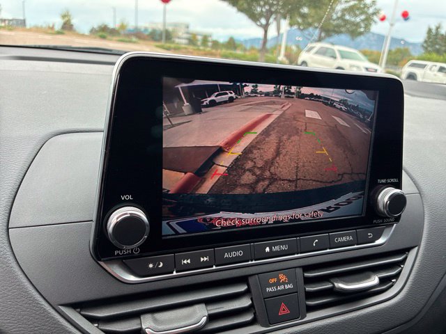 Used 2020 Nissan Altima 2.5 S AWD/4WD image 9