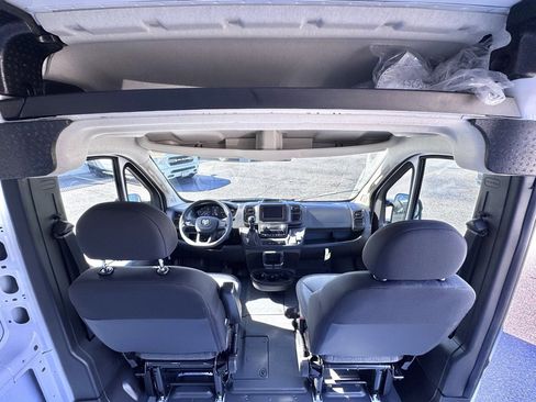 Used 2025 RAM ProMaster 2500 w/ Storage Group image 22