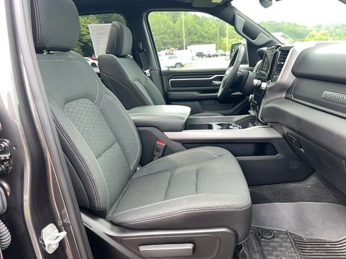 Used 2025 RAM 1500 Big Horn AWD/4WD image 24