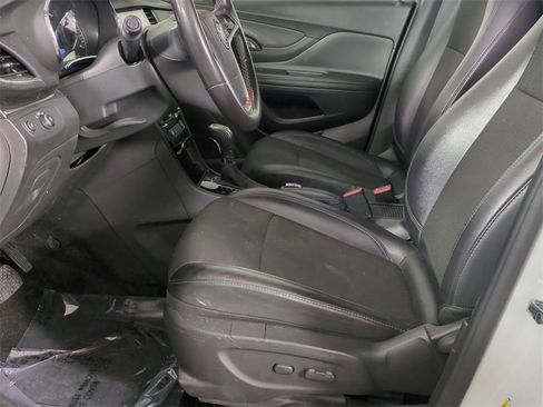 Certified 2019 Buick Encore Preferred image 18