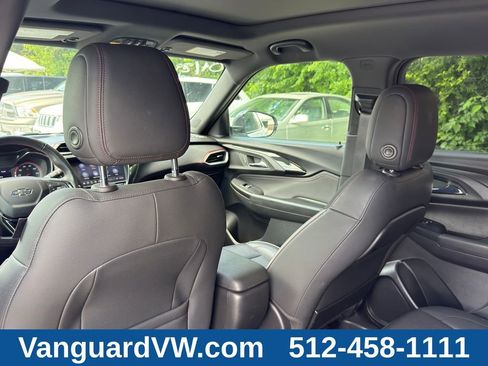 Used 2023 Chevrolet TrailBlazer RS w/ Sun and Liftgate Package FWD image 27