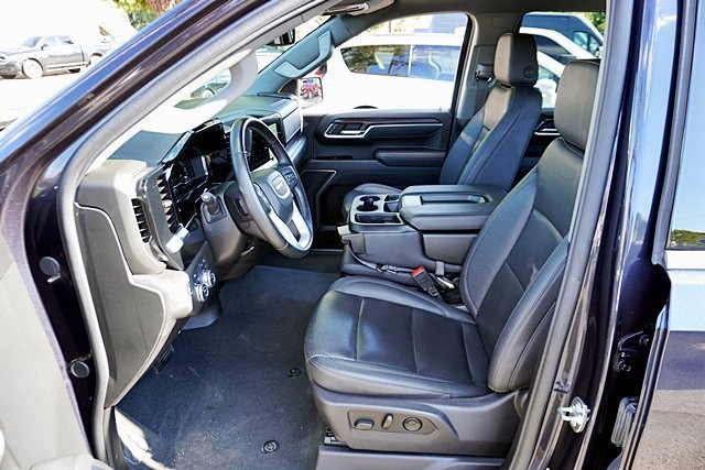 Used 2025 GMC Sierra 1500 SLT AWD/4WD image 26