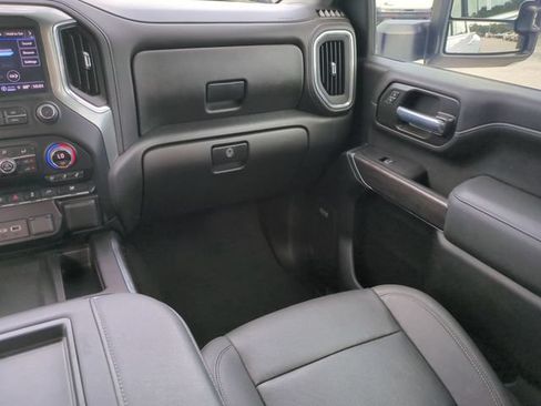 Used 2022 Chevrolet Silverado 3500 LTZ w/ LTZ Convenience Package AWD/4WD image 19