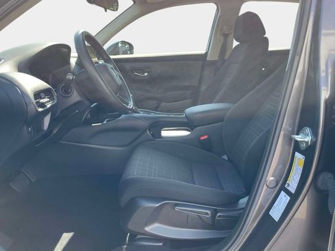 Used 2023 Honda HR-V LX image 14