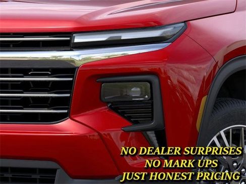 New 2026 Chevrolet Traverse LT w/ Driver Confidence Package image 10