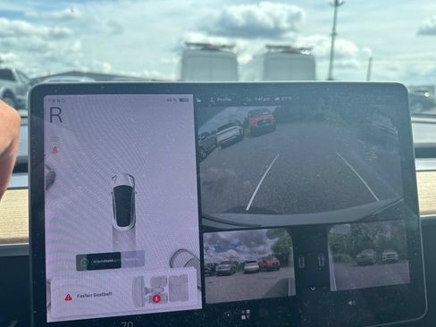 Used 2020 Tesla Model 3 Standard Range Plus RWD image 16