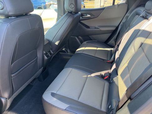New 2026 Chevrolet Equinox LT w/ Convenience Package II FWD image 28